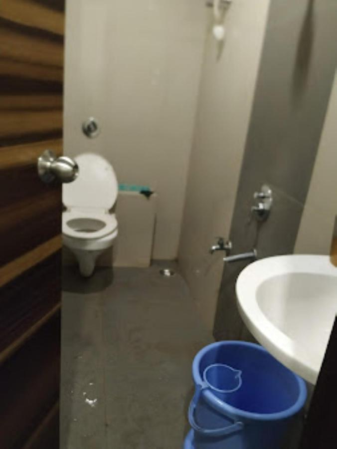 Atithi Guest House,ナーシク エクステリア 写真